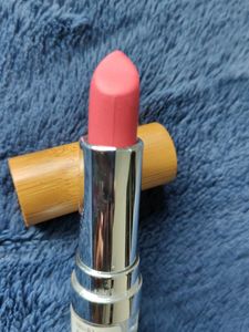 Combo Of 2 Lipsticks And One Eyeliner