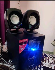 F&amp;D 203G 11W Portable Laptop/Desktop Speakers 🔊 🎶 High Quality . 1 Big speaker &amp; 2 subwoofers (Perfect Condition)