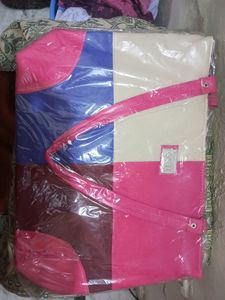 New Condition Multicolour Handbags