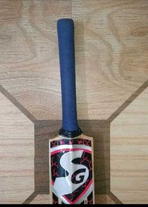 SG Cricket Bat