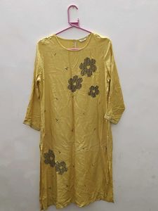 🌼 Max Mustard Yellow Stylish Kurta – Size L 🌼