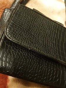 Chic Black Crossbody Bag