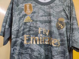 CLUBS AND COUNTRY JERSEYS