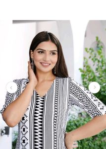 Women&#39;s White Black Printed Kurta Palazzo Set Rayo
