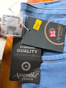 Light Wash blue Cargo Jeans for women