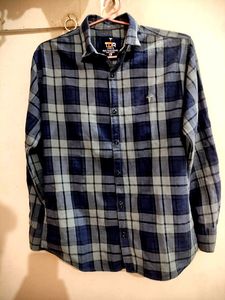 Men Check Shirt