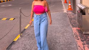 New Combo Outfit Wide High Jeans And Pink Bandeau