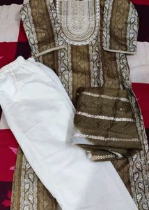Pakistani Suit