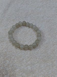 Bracelet beaded grey