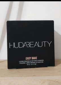 Huda Beauty Easy Bake Baking Powder