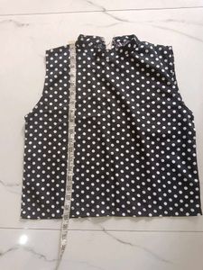 B/W Trendy Crop Top