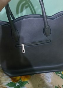 2 Hand Bags