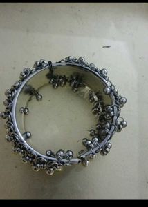 Oxidized Hand Cuff