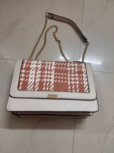 “Van Heusen” Handbag 👜