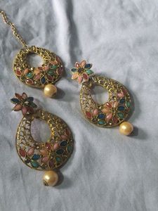 Multicolored Earings With Tikka