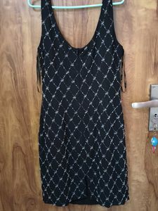 30-32..non stretchable..Elegant Black Dress