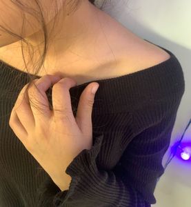 Stylish off Shoulder Tops