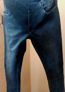 Men Regular MID RISE BLUE JEANS