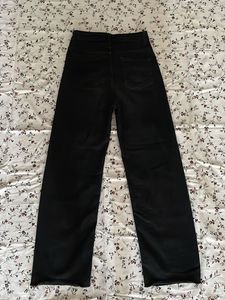 Women Black Wide Leg High-Rise Clean Look Jeans