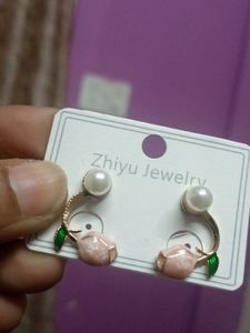 Floral Pearl Earrings