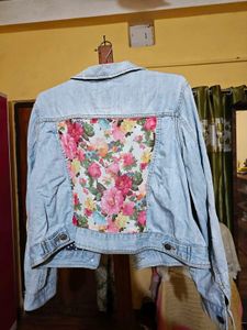 Light washed denim jacket