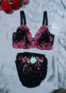 Elegant Lingerie Set