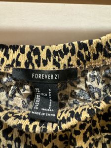 FOREVER 21 Leopard Print Beautiful Top