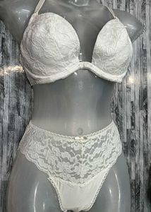 Bra Panty Set 34d, 28,30