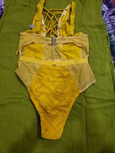 Size S Body Sut