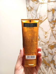 Combo: Pond&#39;s Sunscreen, Lakme