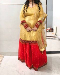 special kurti with lehenga and golden du