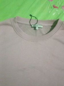 Crew Neck Pullover Top