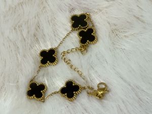 ✨Royal Noir Clover Charm Bracelet✨