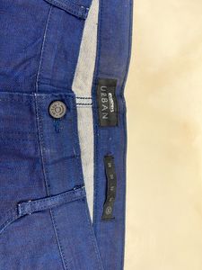 Blackberry’s Urban Men Blue Textured Jeans