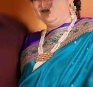 Elegant Pearl & Gold Necklace