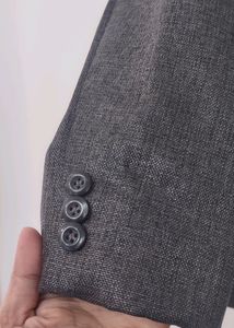 Classic Gray Blazer - Versatile Style