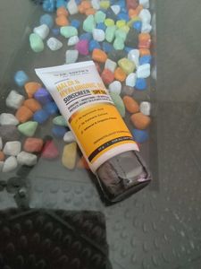 Dr. Sheth&#39;s Haldi &amp; Hyaluronic Acid Sunscreen SPF