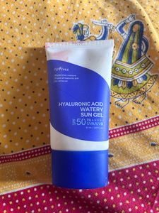 Isntree Hyaluronic Acid Watery Sun Gel SPF 50