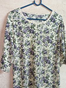 Trendy Women&#39;s Floral Fashion Top Multicolour