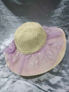 Vintage-Inspired Woven Hat with Lavender Detail