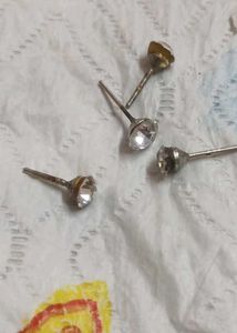 Set of 2 Rhinestone Stud Earrings