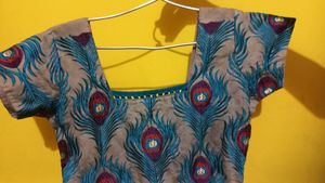 Women&#39;s kurta