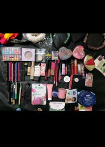 2 random products with freebie