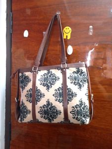 Zouk Tote Bag - Stylish &amp; Functional