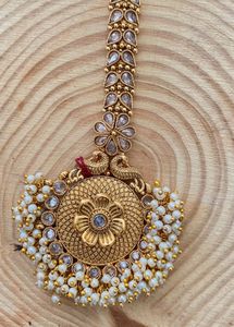 Beautiful Maang Tikka