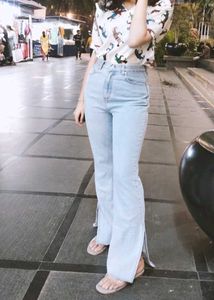Loveaholic High Waist Side Slit Bootcut Jeans 🌷
