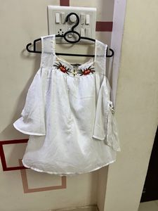 Styled Sleeve Top XL - Brand Rare