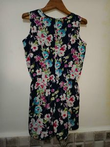Floral Print Jumpsuit Size Small/ Medium