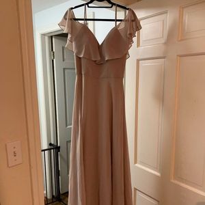 Beautiful , dust pink 👗