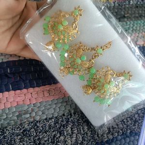 Earrings With Maagtika